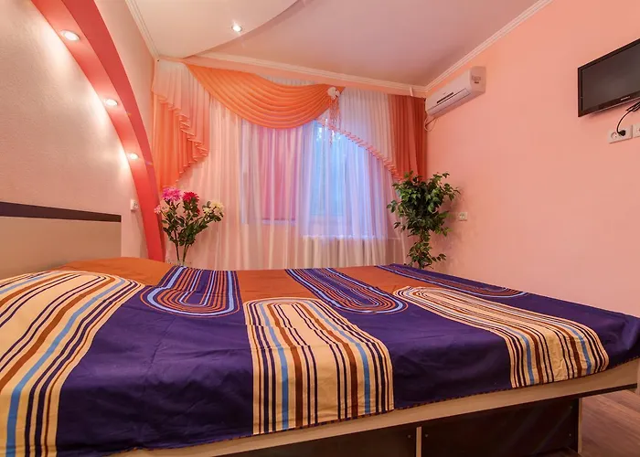 Apartment On Riverfront Of Dnepr