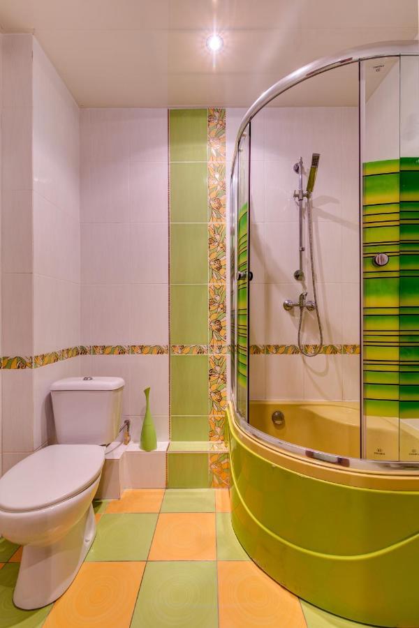 Apartment On Riverfront Of Dnepr
