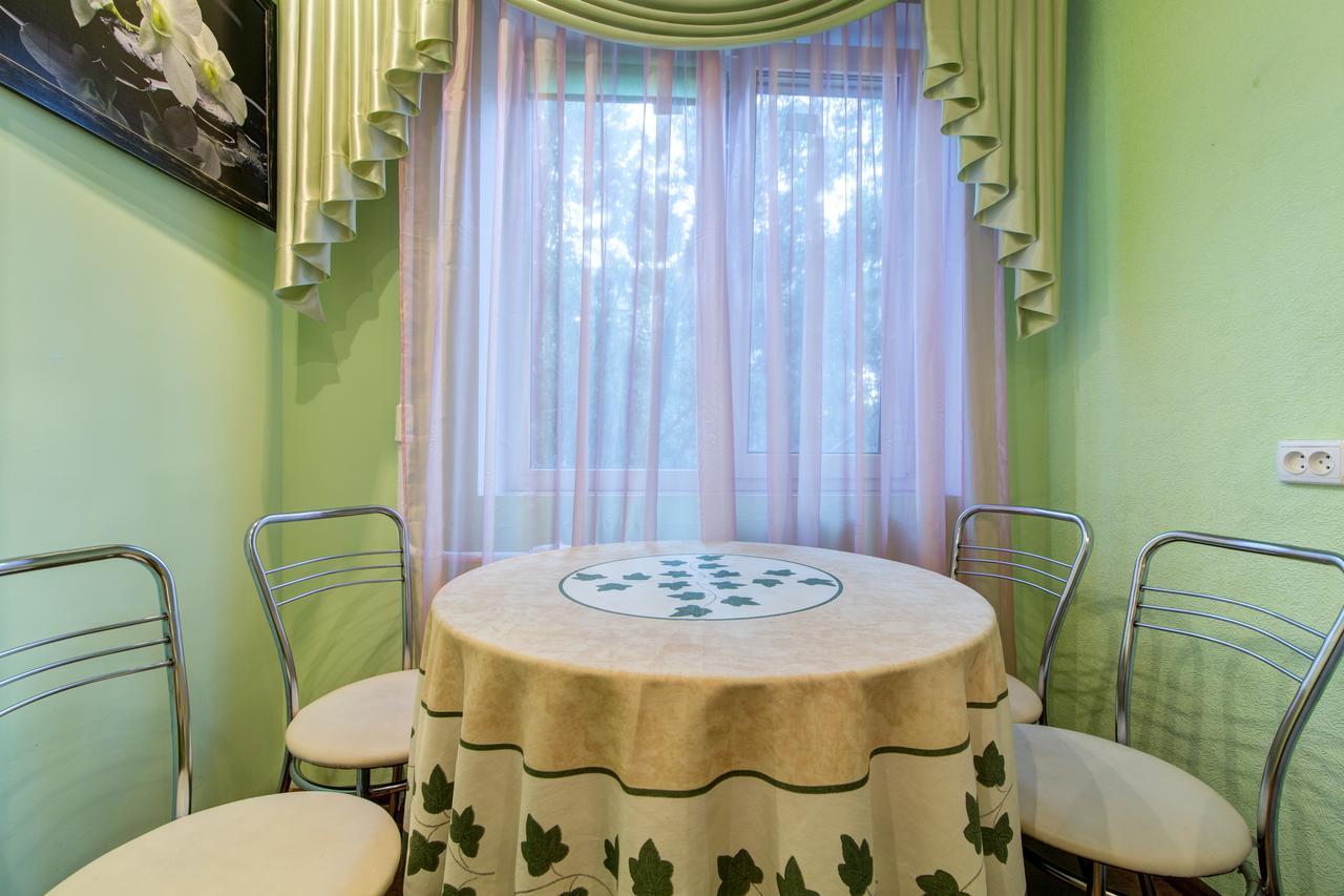 On Riverfront Of Dnepr Apartment Dnipro